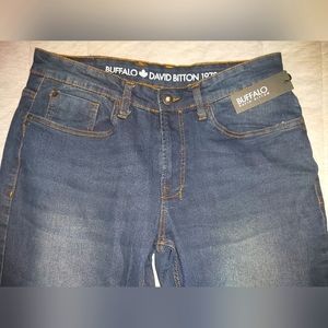 David Bitton Buffalo, Dark Blue w/ subtle Stone Wash